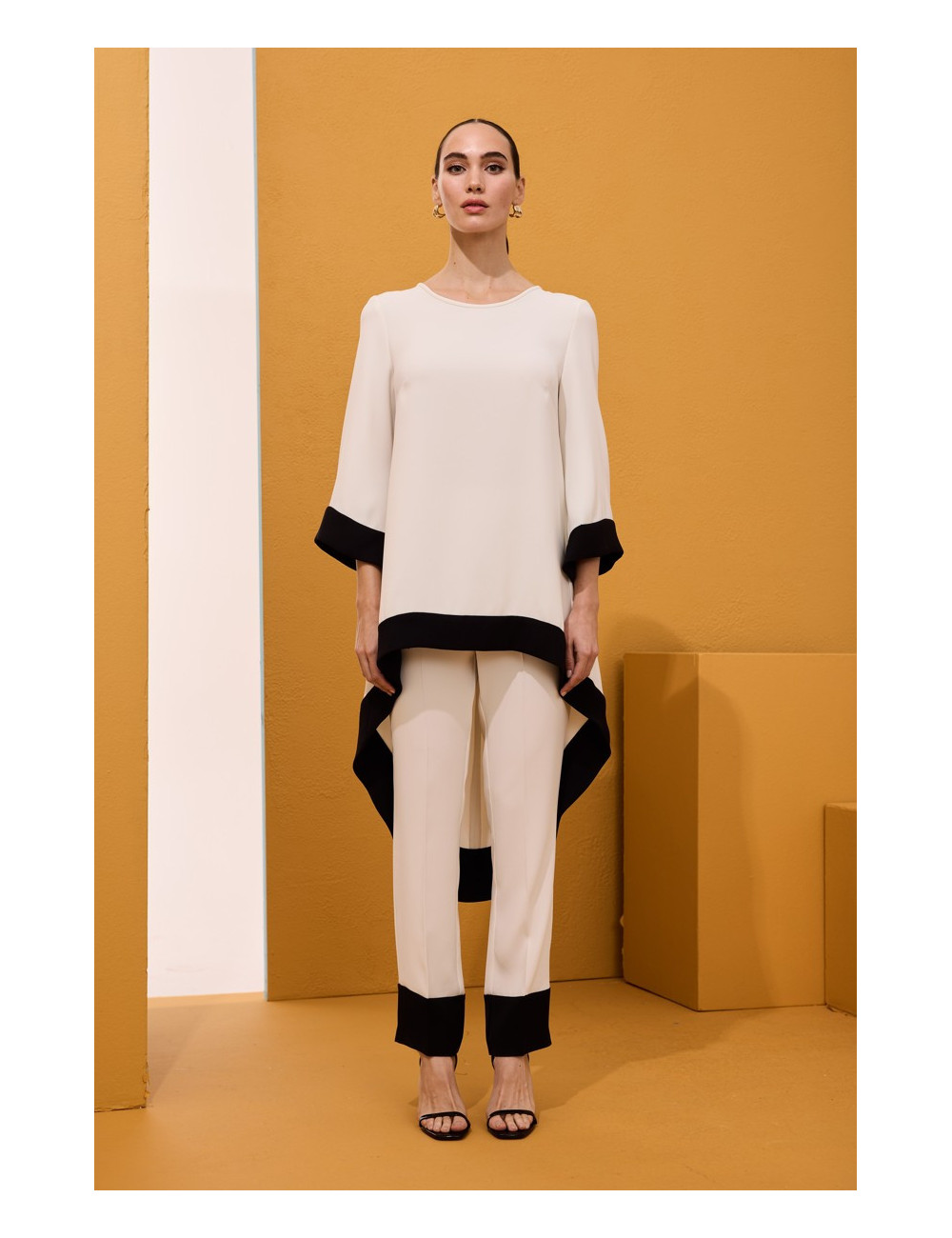 CONJ.BLUSON ASIMETRICO PANTALON